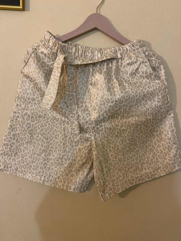 Bej Leopar Kısa Şort - Görsel 5