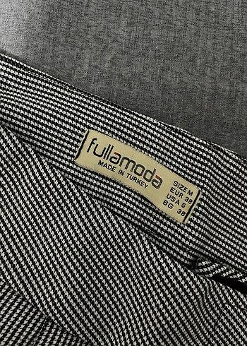 Kadın Gri Keten Pilili Kumaş Pantolon - Görsel 3