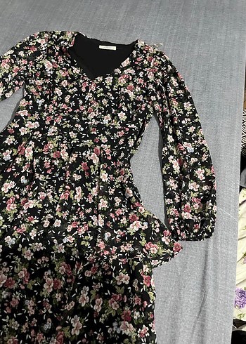 Çiçek Desenli Midi Bohem Elbise - Görsel 4