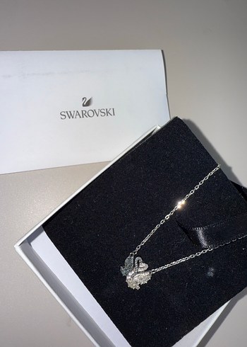 Swarovski Black Swan Kolye