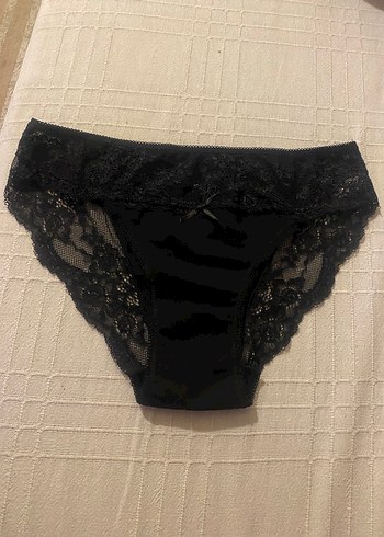 Siyah Dantel Detaylı Gotik Kadın Külot