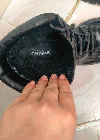 37 Beden Yılan Desenli Platform Topuklu Siyah Bağcıklı Kadın Bot