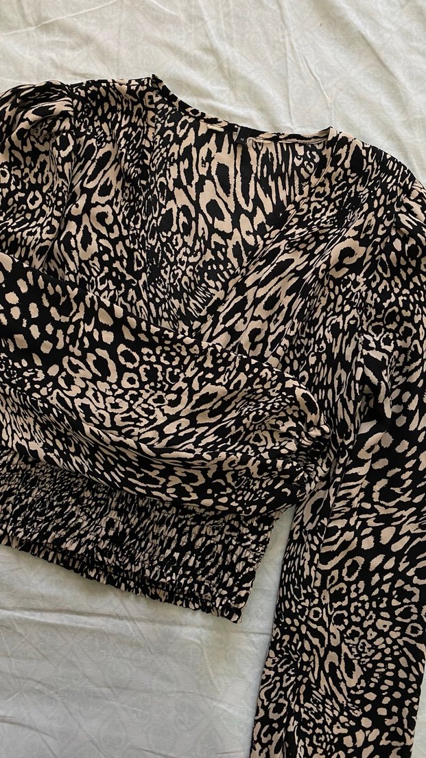 Zebra Desenli V Yaka Uzun Kollu Kadın Bluz - Görsel 3