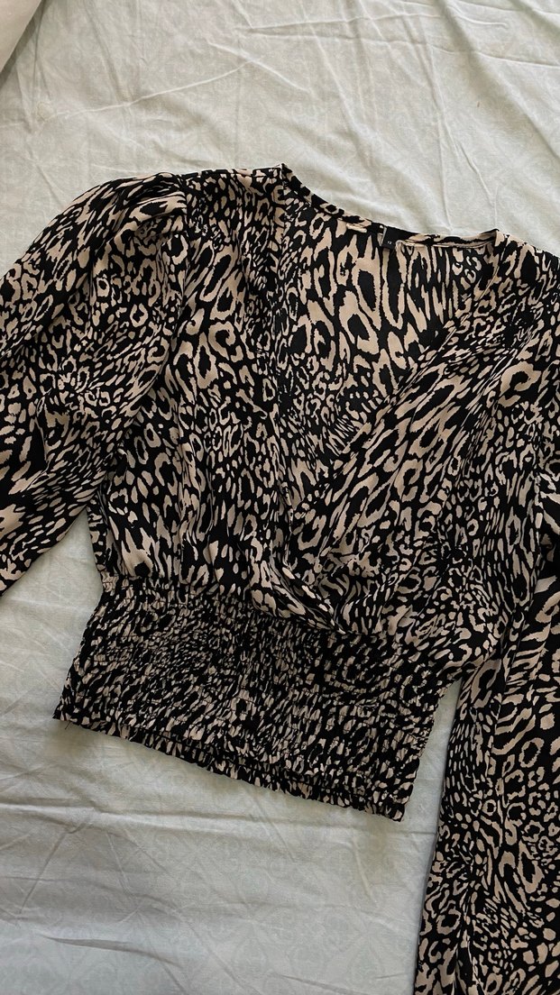 Zebra Desenli V Yaka Uzun Kollu Kadın Bluz - Görsel 2
