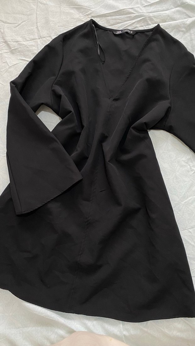 V Yaka Mini siyah elbise - Görsel 3