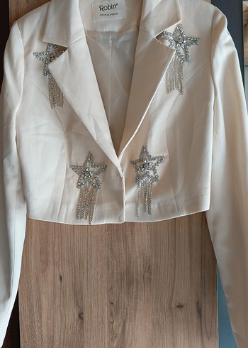 Zara Tasli Yildizli Ekru Saten Blazer