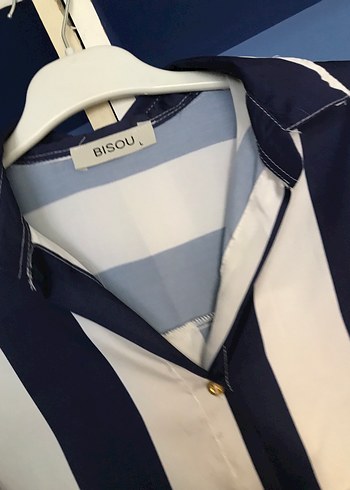 Beyaz ve Lacivert Çizgili Kadın Gömlek Saten - Görsel 2