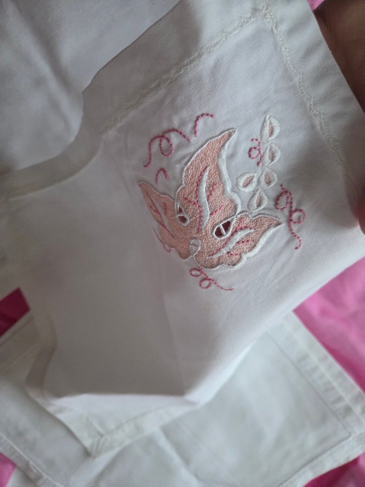 Nakışlı Vintage Beyaz Masa Örtüsü - Görsel 4