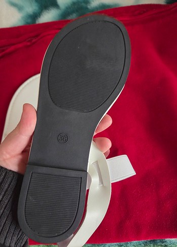 Beyaz Tokalı İnce Topuklu Kadın Sandalet - Görsel 5