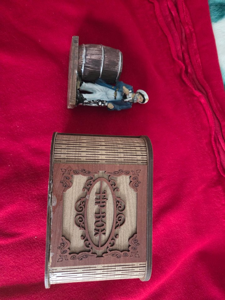 Bordo Ahşap Oyuncak ve Figür - Görsel 2