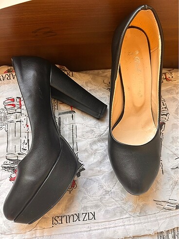 Nine West Platform