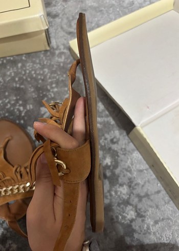 Elle Zincir Detaylı Püsküllü Taba Süet Kadın Sandalet - Görsel 7