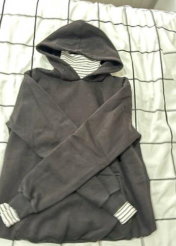 Gri Kapüşonlu Kadın Sweatshirt