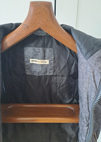 Koton Erkek Çocuk Gri Kapüşonlu Fermuarlı Yelek