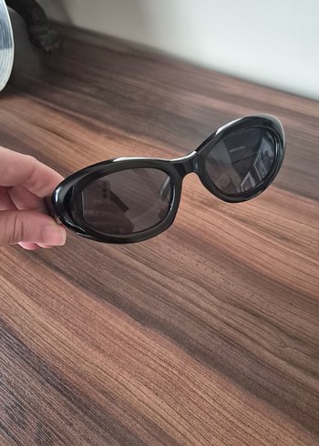 Siyah Kadın Güneş Gözlüğü - Görsel 2