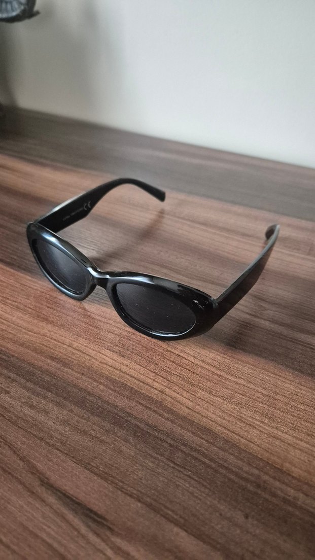 Siyah Kadın Güneş Gözlüğü - Görsel 5