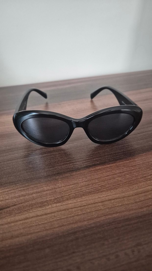 Siyah Kadın Güneş Gözlüğü - Görsel 3