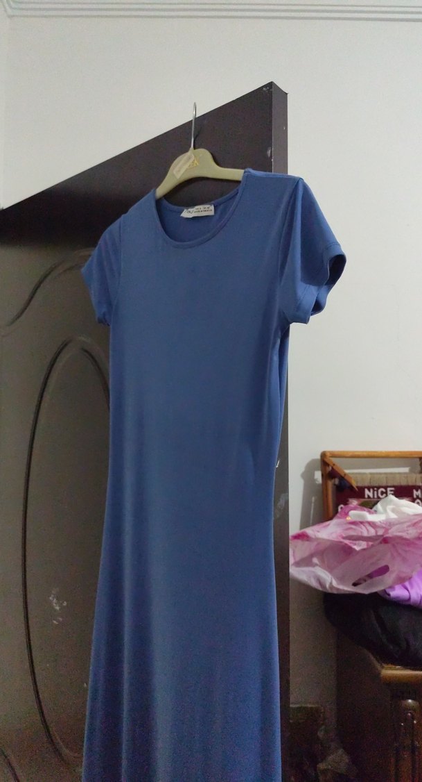 Mavi Saten Görünümlü düz elbise - Görsel 4