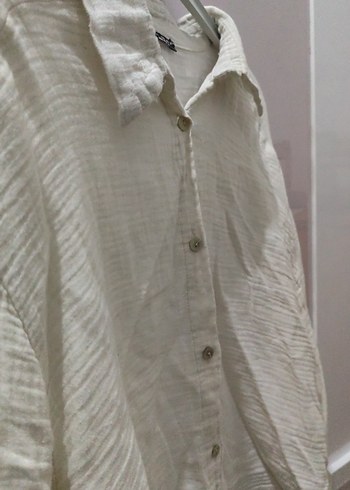 Düğmeli Beyaz Keten Kadın Gömlek - Görsel 4