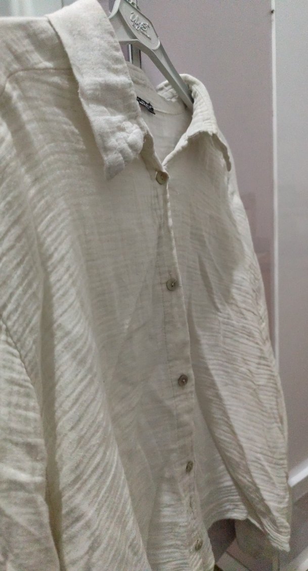 Düğmeli Beyaz Keten Kadın Gömlek - Görsel 4