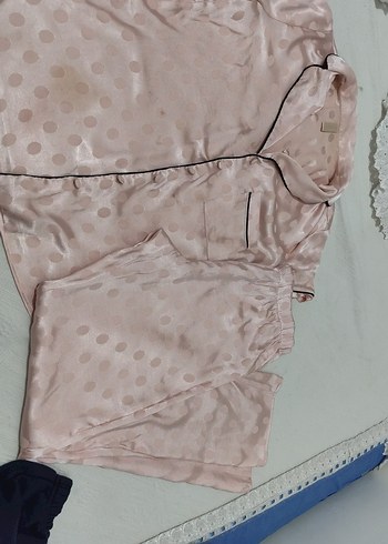 Pembe Puantiyeli Kısa Kollu Midi Pijama Takımı - Görsel 3