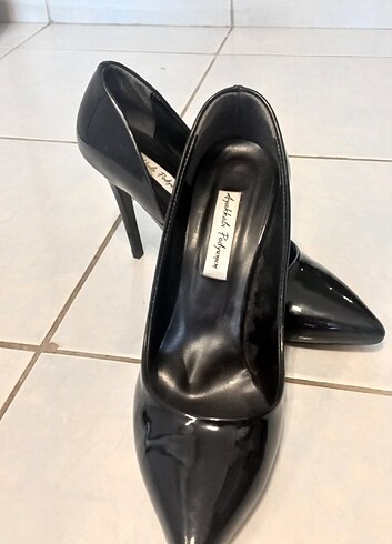 Diğer Stiletto