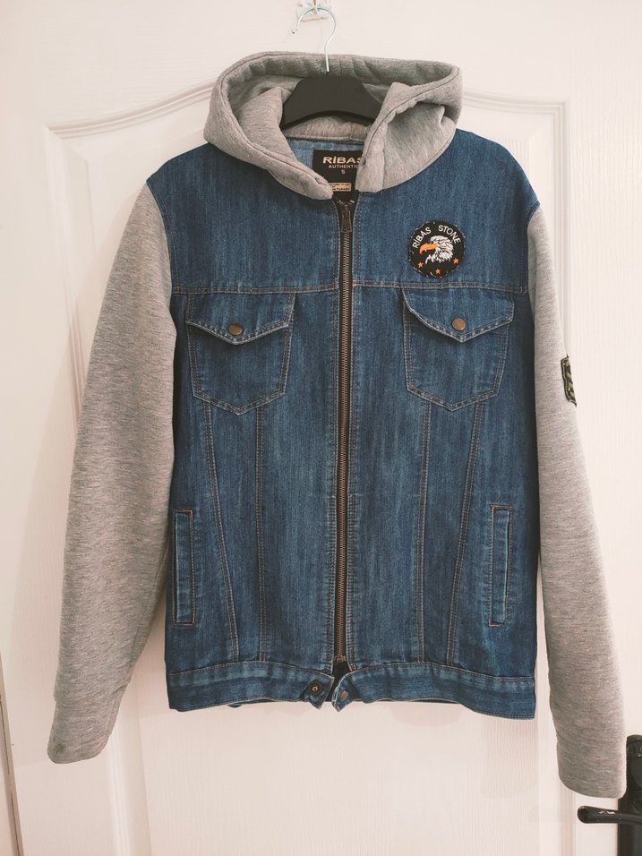 Kapüşonlu Gri Kollu Kadın Kot Ceket - Görsel 2