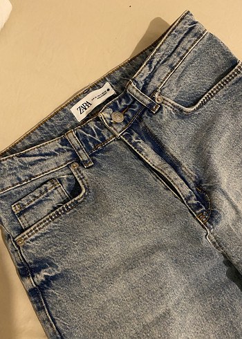Zara Kadın Regular Fit Mavi Midi Jean