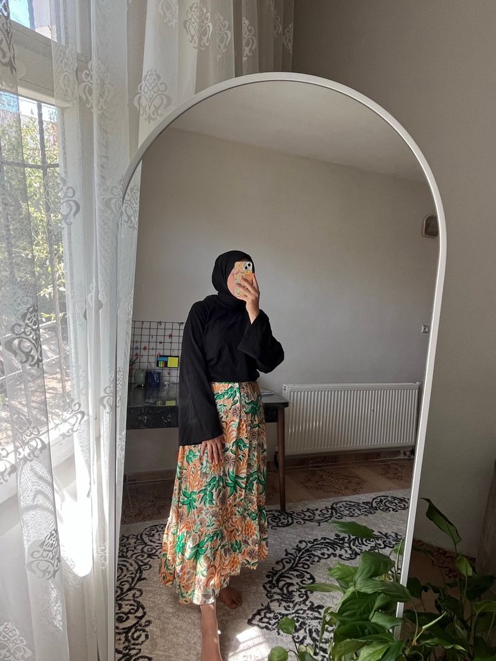 Drapeli Bağcıklı Midi Bohem Etek - Görsel 3