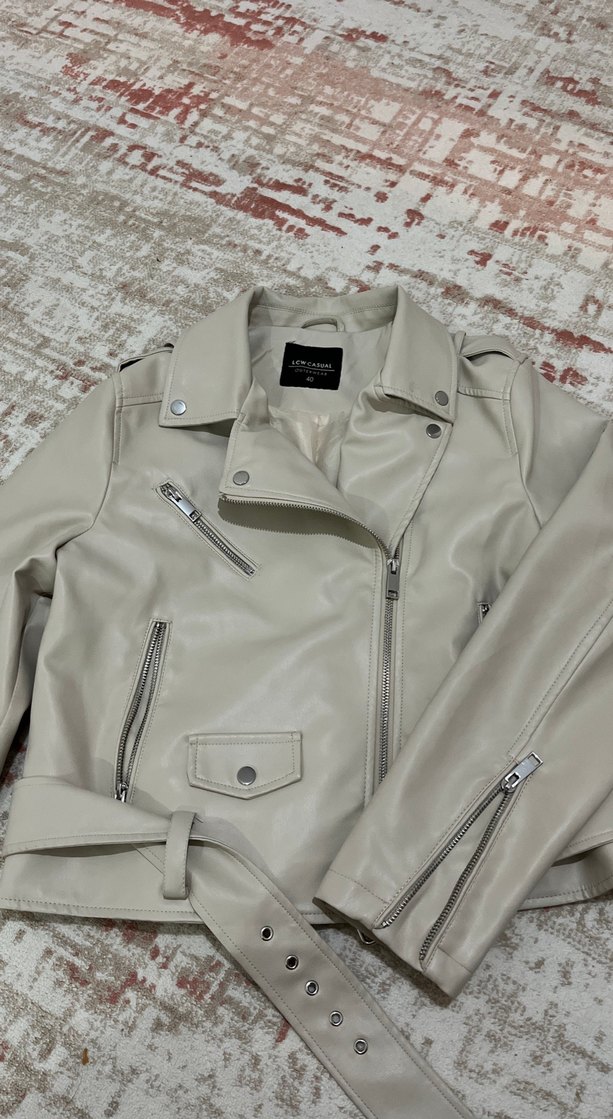 Bej Kısa Deri Kadın Ceket - Görsel 2