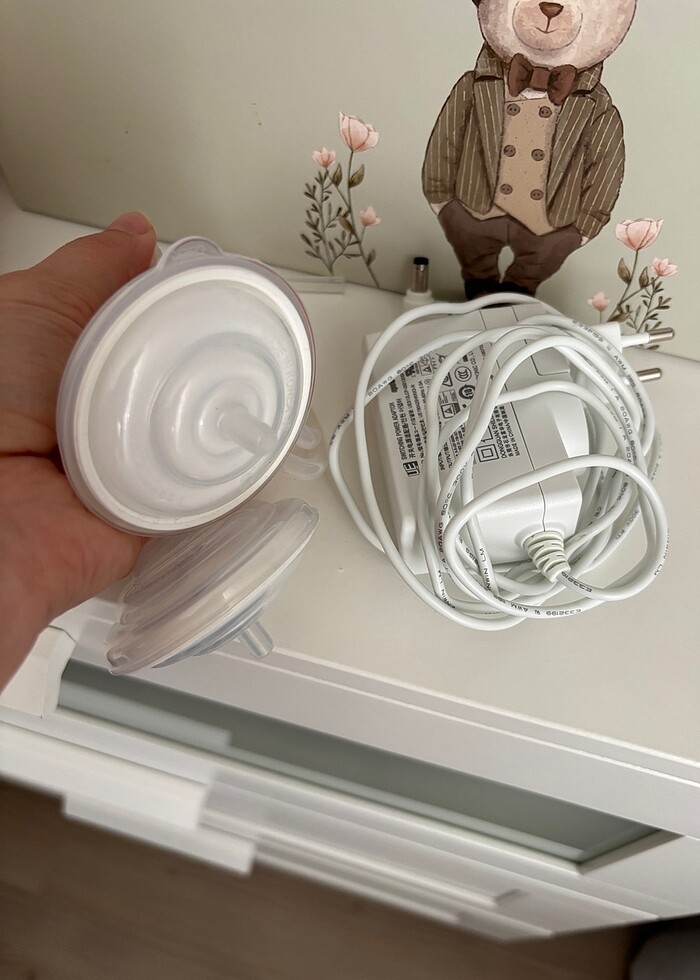 Elektrikli ve pilli göğüs pompası - Görsel 3