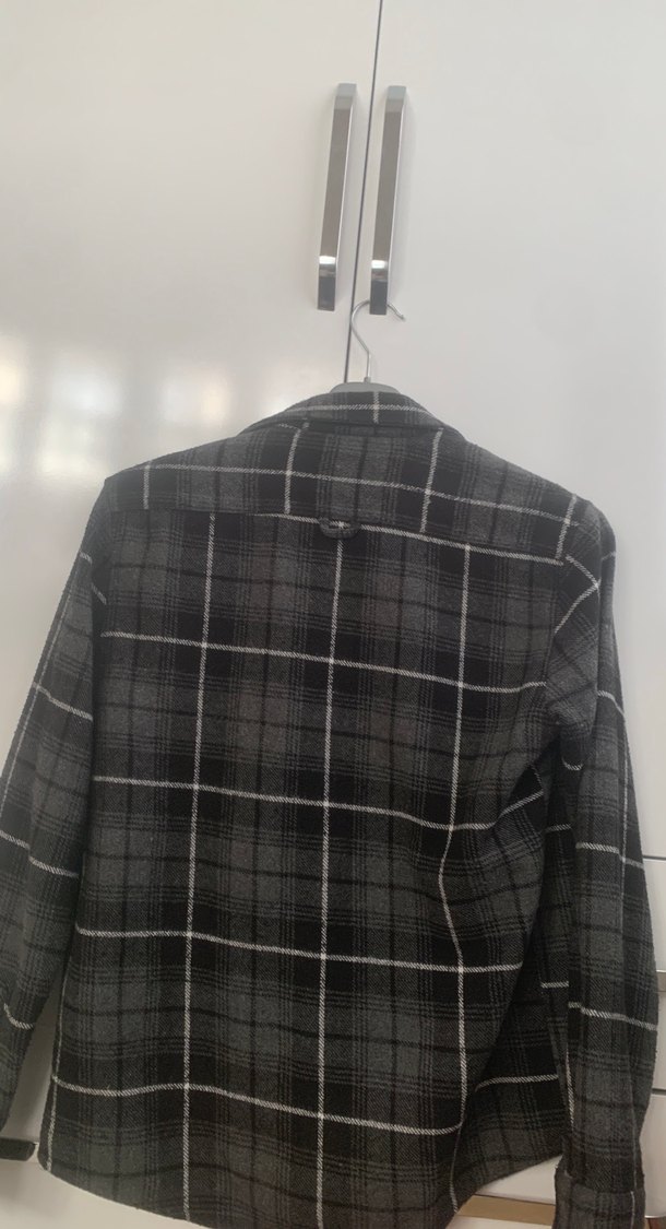 Düğmeli Gri Erkek Gömlek - Görsel 3