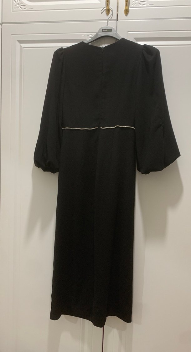 Siyah Uzun Kollu Drapeli Uzun Elbise - Görsel 2