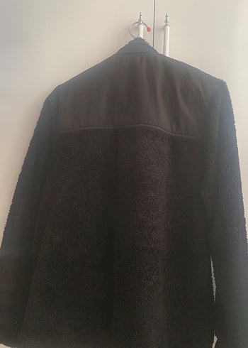 Siyah Yüksek Yakalı Peluş Ceket - Görsel 3