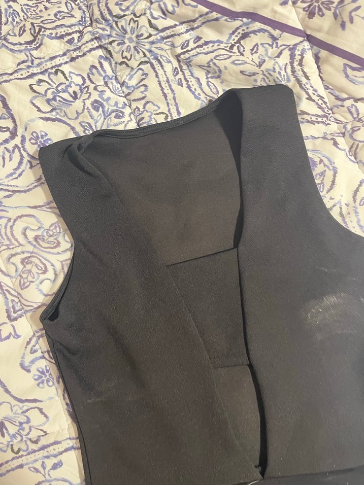 Kemer Detaylı Siyah V Yaka Kadın Tulum - Görsel 2