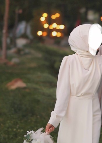 Yüksek Yakalı Beyaz Uzun Kollu beyaz abiye