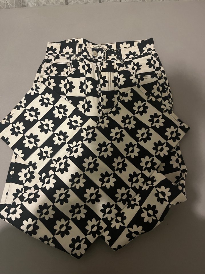 pull and bear desenli pantolon - Görsel 4