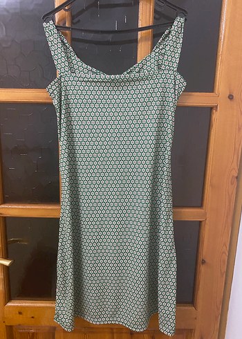 V Yaka Kolsuz Midi Elbise - Görsel 3