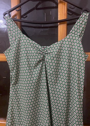 V Yaka Kolsuz Midi Elbise - Görsel 2