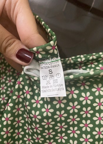 V Yaka Kolsuz Midi Elbise - Görsel 4