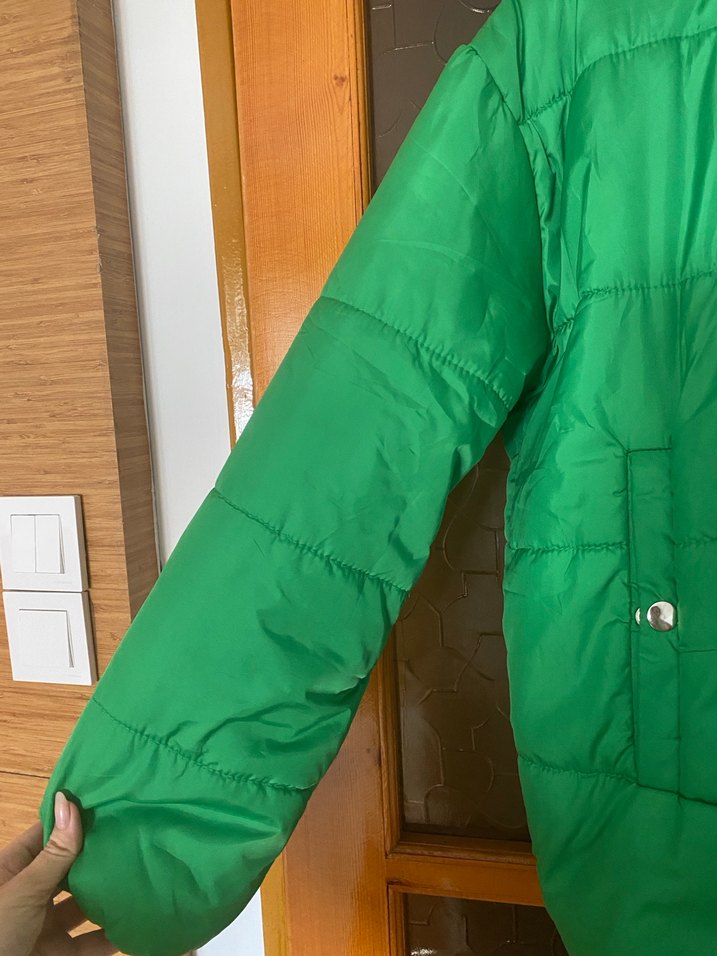 Kadın Yeşil Kapüşonlu Kış Montu - Görsel 4