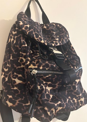 Beden Stradivarius marka Kahverengi Leopar Desenli Kadın Sırt Çantası