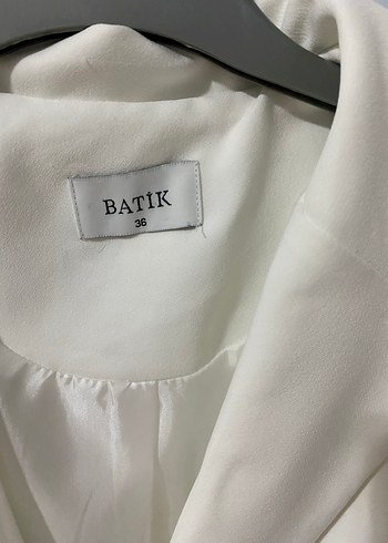 Düğmeli Beyaz Kadın Blazer Ceket - Görsel 2