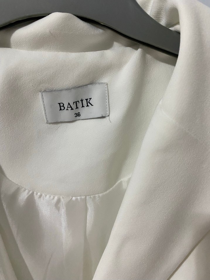 Düğmeli Beyaz Kadın Blazer Ceket - Görsel 2
