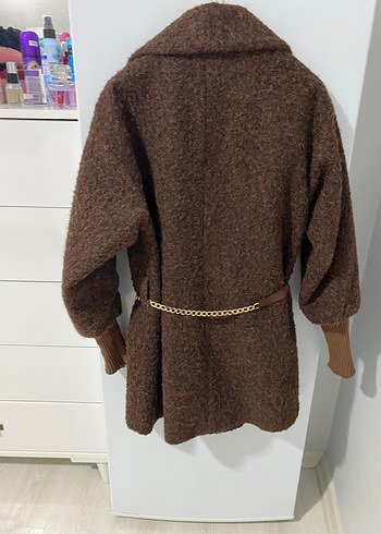 Kahverengi Kısa Yünlü Kürk Detaylı Kadın Kaban - Görsel 4