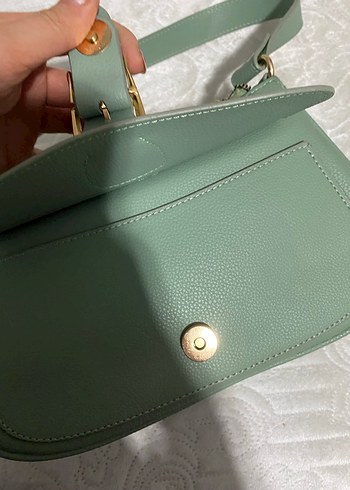 Yeşil Deri Tokalı Kadın Çanta - Görsel 2