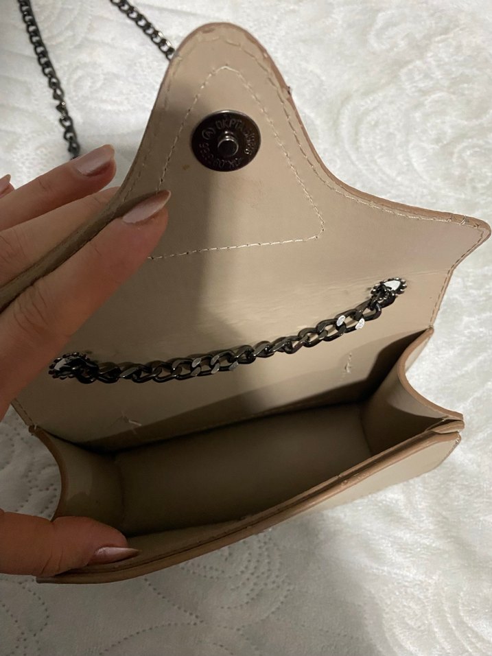 Zincir Detaylı Bej Kadın Omuz Çantası - Görsel 5