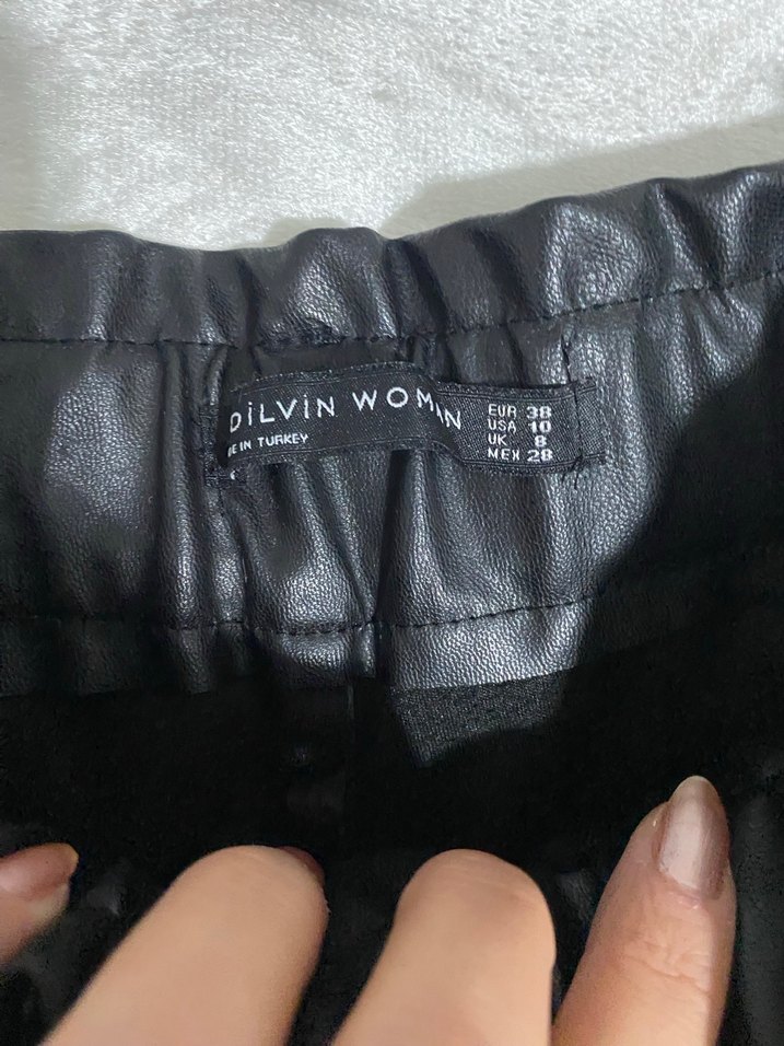 Siyah Deri Midi Pantolon - Görsel 3