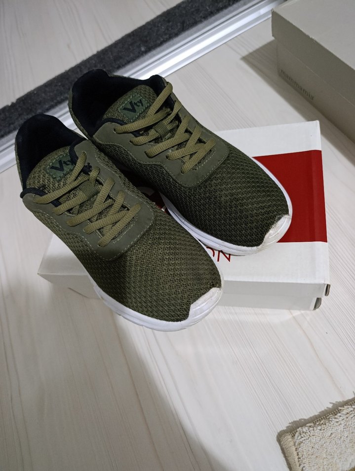 Yeşil Spor Ayakkabı Velcro Bağcıklı - Görsel 2