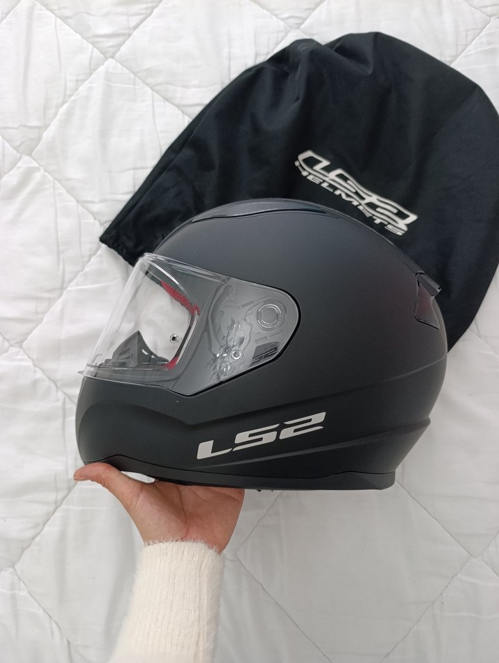 LS2 Siyah Motosiklet Kaskı, Fermuarlı Kapaklı - Görsel 3